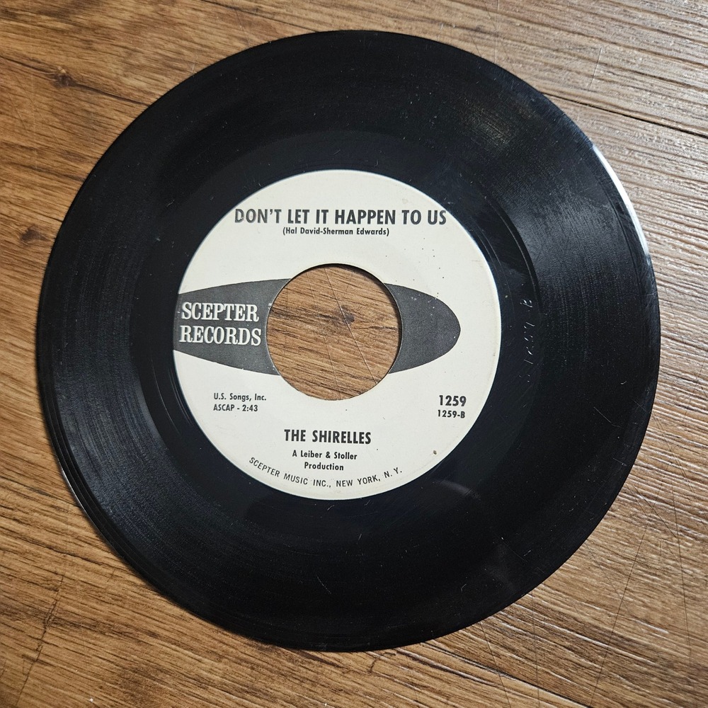The Shirelles – What Does A Girl Do? Scepter Records 1963 1259 45RPM 7" VG+/VG+